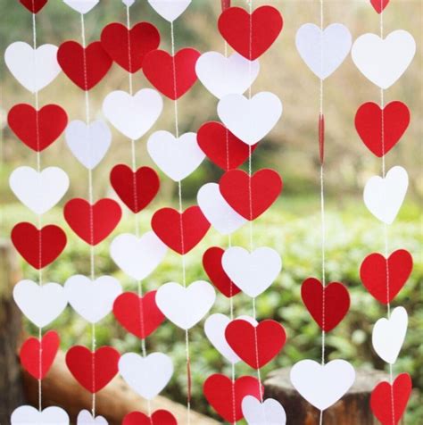 Semua orang akan bersemangat mengambil bagian untuk memperingati hari kemerdekaan indonesia dengan membuat dekorasi 17 agustus yang unik. 20+ Trend Terbaru Dekorasi Kantor 17 Agustus Yang Unik - Fatiha Decor