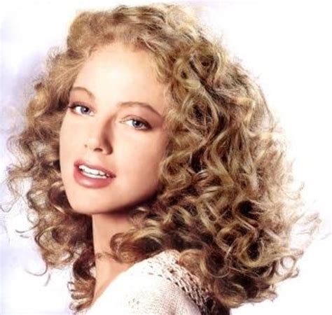 7 Best Haircuts For Curly Hair Hubpages