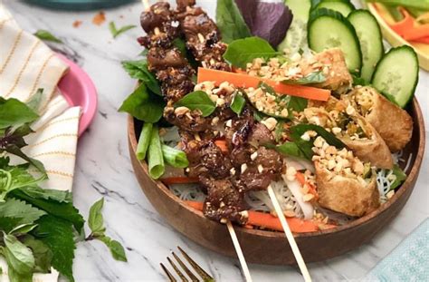 Maybe you would like to learn more about one of these? Fall In Love With Bún Thịt Nướng (Grilled Pork ...