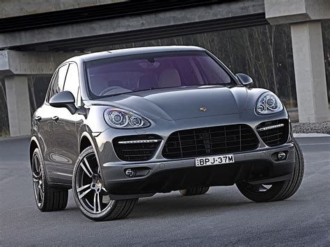 It can be ground into a powder, eaten whole or as crushed red pepper flakes. PORSCHE Cayenne Turbo (958) specs & photos - 2010, 2011 ...