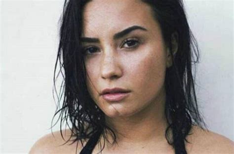 Demi Lovato Shows Off Her Killer Curves Al Bawaba