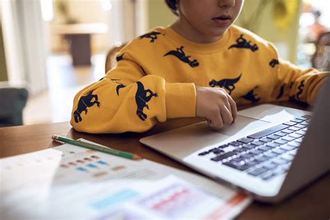 11 Best Online Tutoring Services For Kids Parents