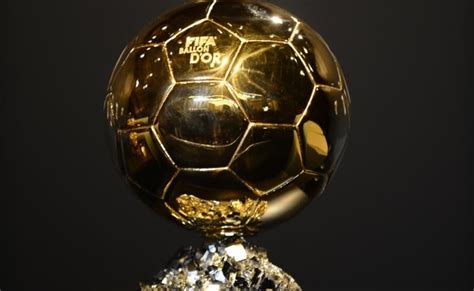 Ballon d'or is an award given by france football, a weekly football magazine. FIFA BALLON D'OR 2015 - 60 ans de Ballon d'Or en 20 ...