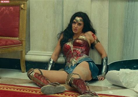 Nackte Gal Gadot In Wonder Woman 1984