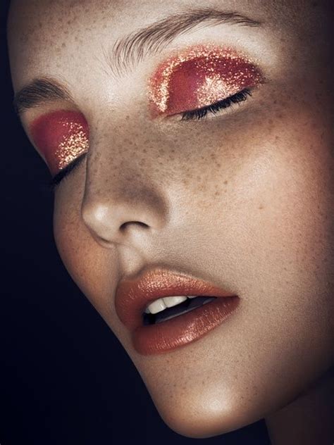 Coral Makeup With Images Monochromatic Makeup Artistry Makeup