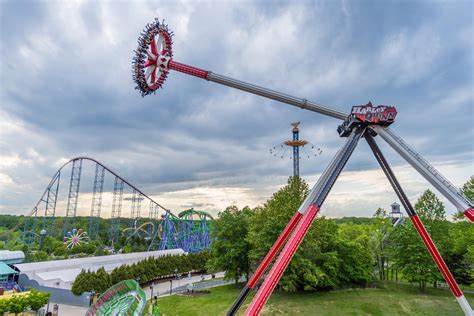 Dmvs Tallest Fastest Pendulum Ride Opening At Six Flags America