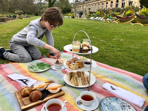Easter Afternoon Tea Picnic At Cowley Manor Cotswolds Concierge