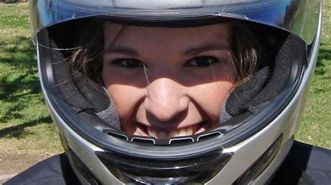 10 reasons why you should date a woman who rides a rideapart female motorcycle riders biker