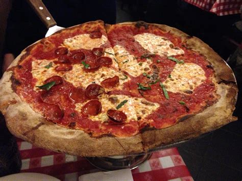 Lombardis Pizza Review New York Little Italy Ny