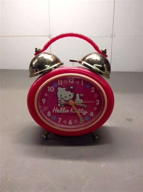 Collectable Vintage Hello Kitty Wind Up Clock