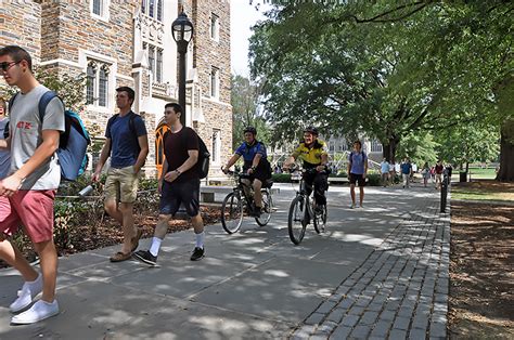 Which is the best duke get a latte. A Day in the Life: First Day of Classes | Duke Today