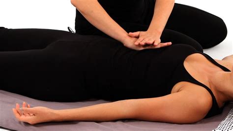 How To Give A Shiatsu Hara Massage Shiatsu Massage Youtube