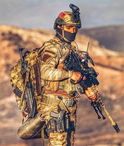 Turkish Army Soldier. [752x885] : MilitaryPorn