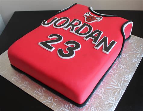 Chicago Bulls Jersey Cake Heather Creswell Creswell Dmitrasz Gna Need This For Tonys 30th Lo