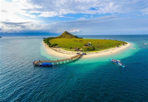 7 Exotic Unspoiled Beaches In Indonesia Authentic Indonesia Blog