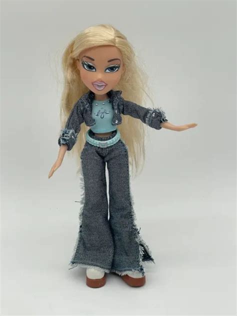 bratz doll cloe first edition 2001 with outfit 36 00 picclick