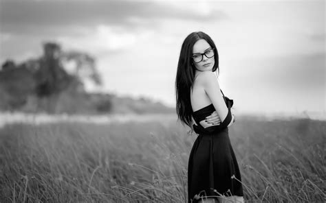 2560x1600 Girl In Black Dress Monochrome 2560x1600 Resolution Hd 4k Wallpapers Images