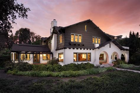 California craftsman offers a complete line of vinyl, wood, and clad windows. Southern California Homes - Craftsman - Exterior - los angeles - by Michael Kelley Photography