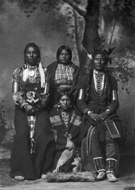 Crow Native Americans 1883 With Images North American Indians