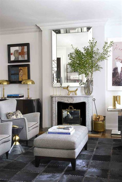 Ruang tamu minimalis semakin digemari oleh banyak orang karena tampilannya yang timeless dan tidak menggunakan banyak perabotan atau dekorasi ruangan. Estetik, 10 Desain Karpet Terbaik untuk Ruang Tamu | Dailysia