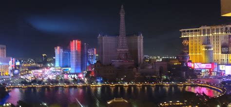To keep them at 40°f or below, add ice or a cold source like frozen gel packs. Paris Las Vegas Power Outage Leaves Guests in Dark, Struggling