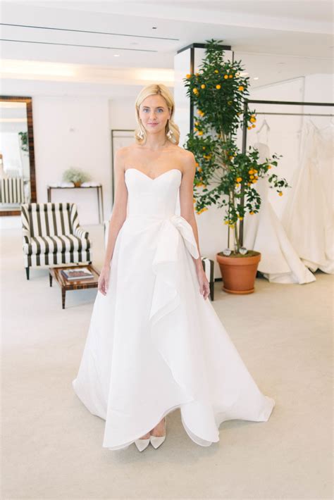 Uk size 14 vera wang ball gown. Carolina Herrera Spring 2020 Collection Preview — Little ...