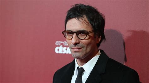 Samuel benchetrit is a french writer, actor, scenarist and director. Samuel Benchetrit publie ses souvenirs de Marie ...