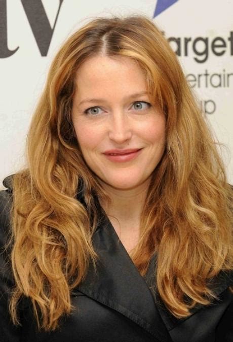 Gillian has three children, daughter piper and sons oscar and felix. Gillian Anderson voudrait "contrôler" son accent