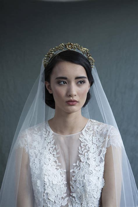 10 Wedding Veils Fit For A Princess Kiss The Bride Magazine Bridal