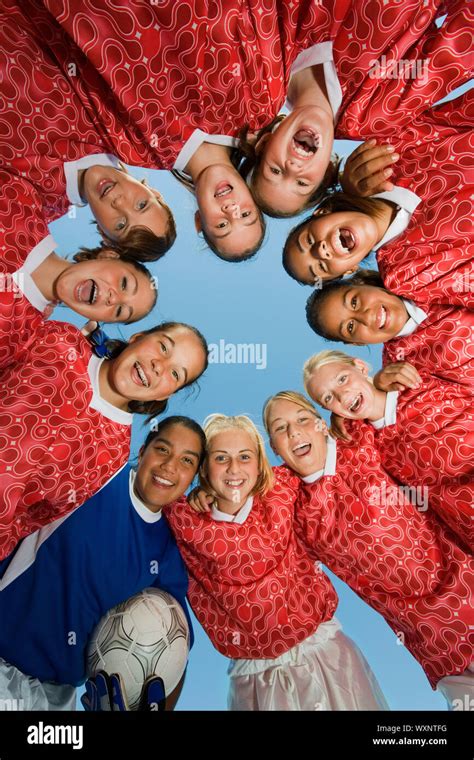 Soccer Girls Team Huddle Hi Res Stock Photography And Images Alamy