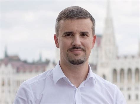 Mire apolgármester elmondta, mivel 30 éve válság van, ezért semennyire. Zsúrpubi - Jakab: A Fidesz elvette a lakáskasszát ...