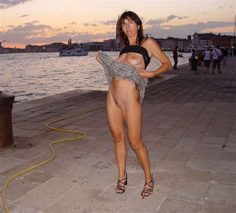 A Mature Slut Goes For An Evening Walk Hotwife Pics Mature Flashing