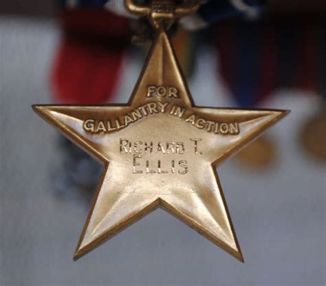 Captain Richard T Ellis Silver Star Medal Serial Number 32 19