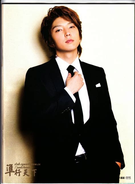 Bila nampak pasangan orang tua yang berpeganngan tangan, itu romantik. Cerpen Cerita Cinta Suami Isteri - Rumah En