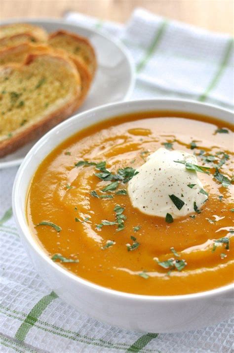 This 15 Minute Pumpkin Soup Recipe Is A Dinnertime Hero Huffpost Life