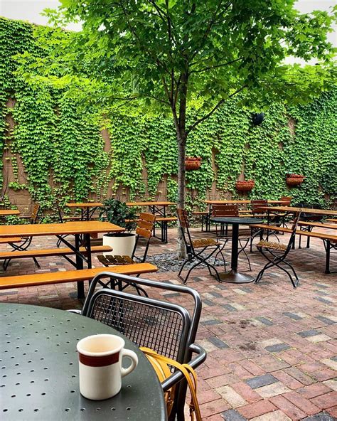 Where To Find Detroits Best Restaurant And Bar Patios Terraces And
