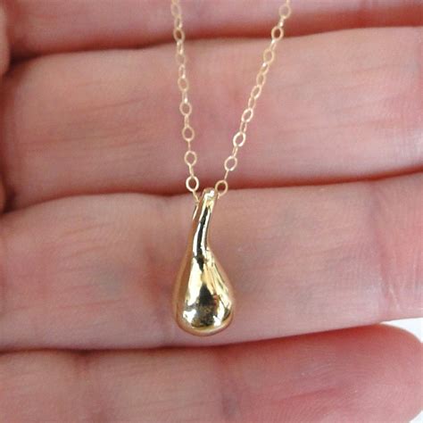 14k Gold Teardrop Necklace Simple Dainty And Classic Theresa Mink
