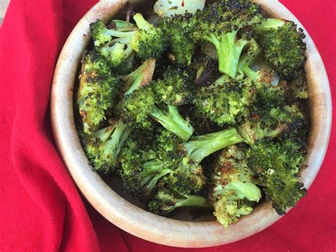 Oven Roasted Crispy Broccoli With Lemon And Garlic The Kitchen Docs