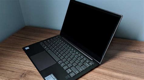 Layar Laptop Blank Hitam Tapi Hidup? Ini Cara Mengatasinya!