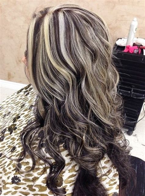 Try some soft long curls for a fuller look. 20 Cool Silver & White Highlights Hair Ideas - Hairstyles ...