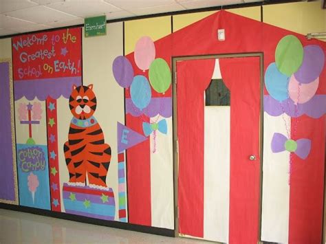 School Hallway Decorations On Pinterest Classroom Crafts Circus