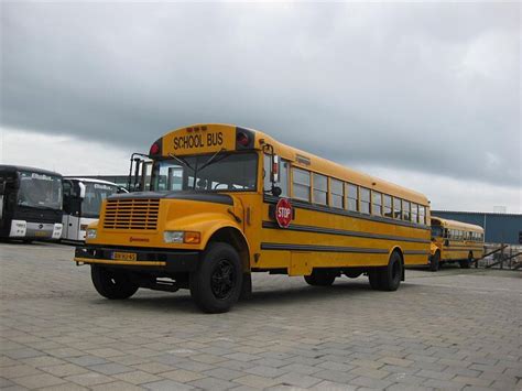 Oldtimer bus te koop bij ClassicBus in Overijssel: de grootste vloot