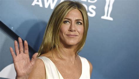 Wearing Her Heart On Her Sleeve Jennifer Aniston Shares Her Fertility Journey Deseret News