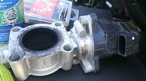 .bypass a egr valve to see if its the problem you probably need a new mass air flow sensor. Cleaning egr valve freightliner - YouTube
