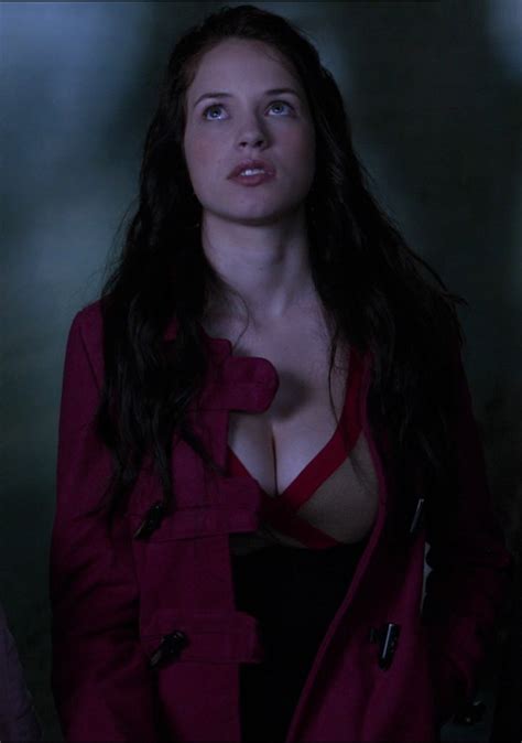 Naked Alexis Knapp In Pitch Perfect