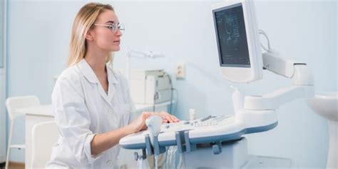 What Does A Diagnostic Medical Sonographer Do Careerexplorer