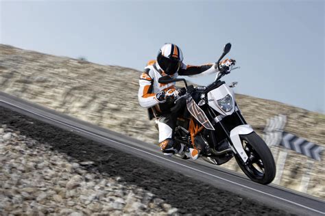 There were, what i call mini review but comprehensive review was rare. 2012 KTM 690 Duke - Cheaper, More Powerful, & ABS ...