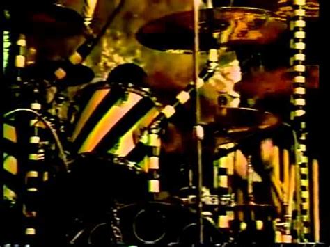Simply teaching the word simply since 1965. Stryper - Live at Calvary Chapel - YouTube
