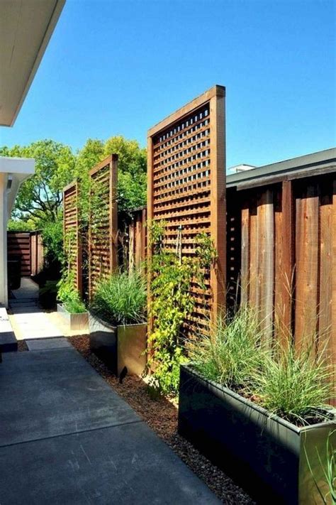 Beautify Your Outdoor Area With These Lattice Fence Ideas Privacy