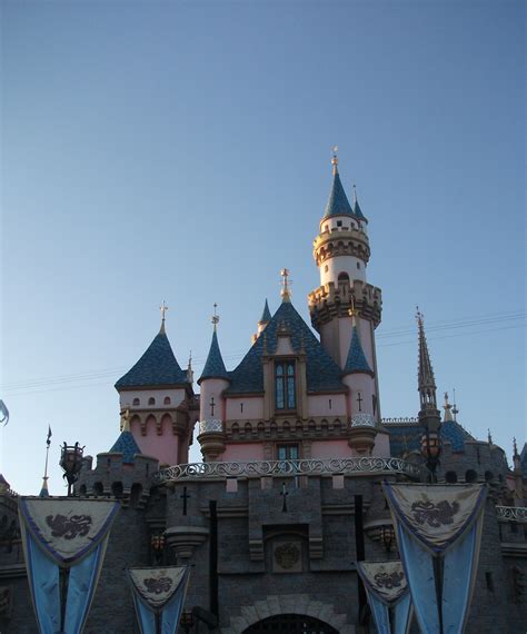 Disneyland Snow Whites Castle Disney Parks Pinterest